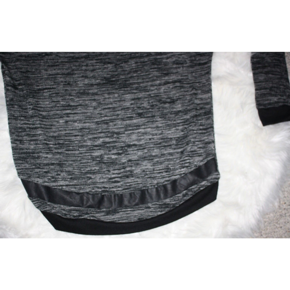 Olivaceous Hi-Low Sweater Black & Gray Sz M Leather Band LS GUC - Picture 5 of 6